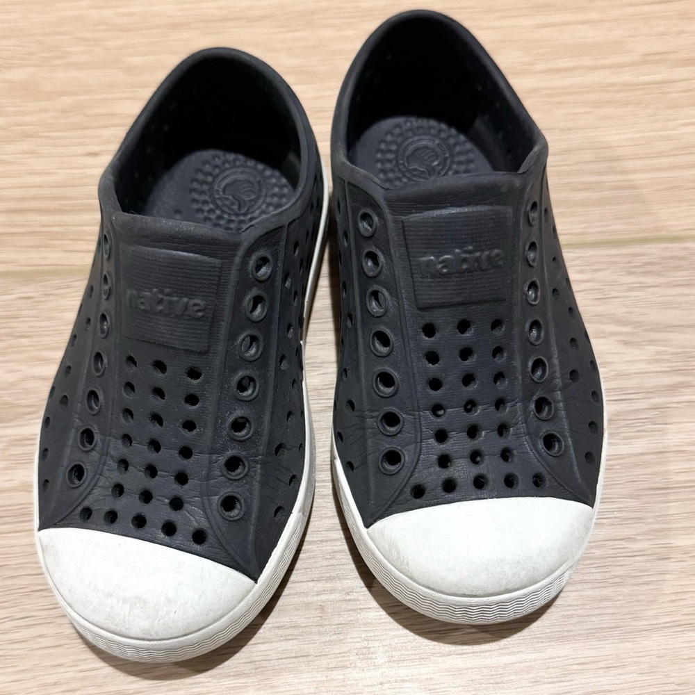 Toddler size 8 black Natives - Jefferson slip on shoes